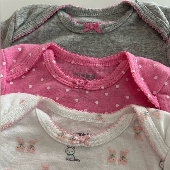 3 - 6 month old Simple joys by Carter’s long sleeve onesies - set of 3 - Picture 2 of 6